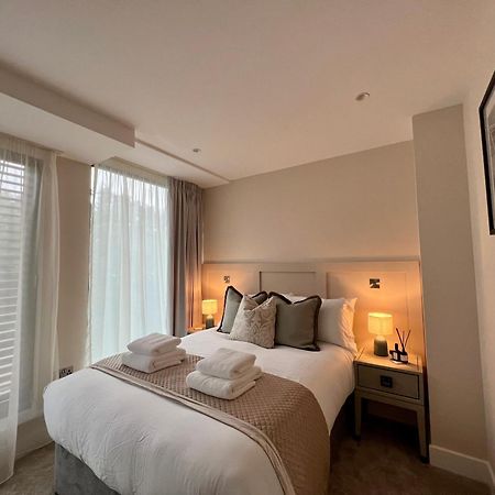 Apartamento The Noir Blanc Retreat At Ryedale House York Exterior foto