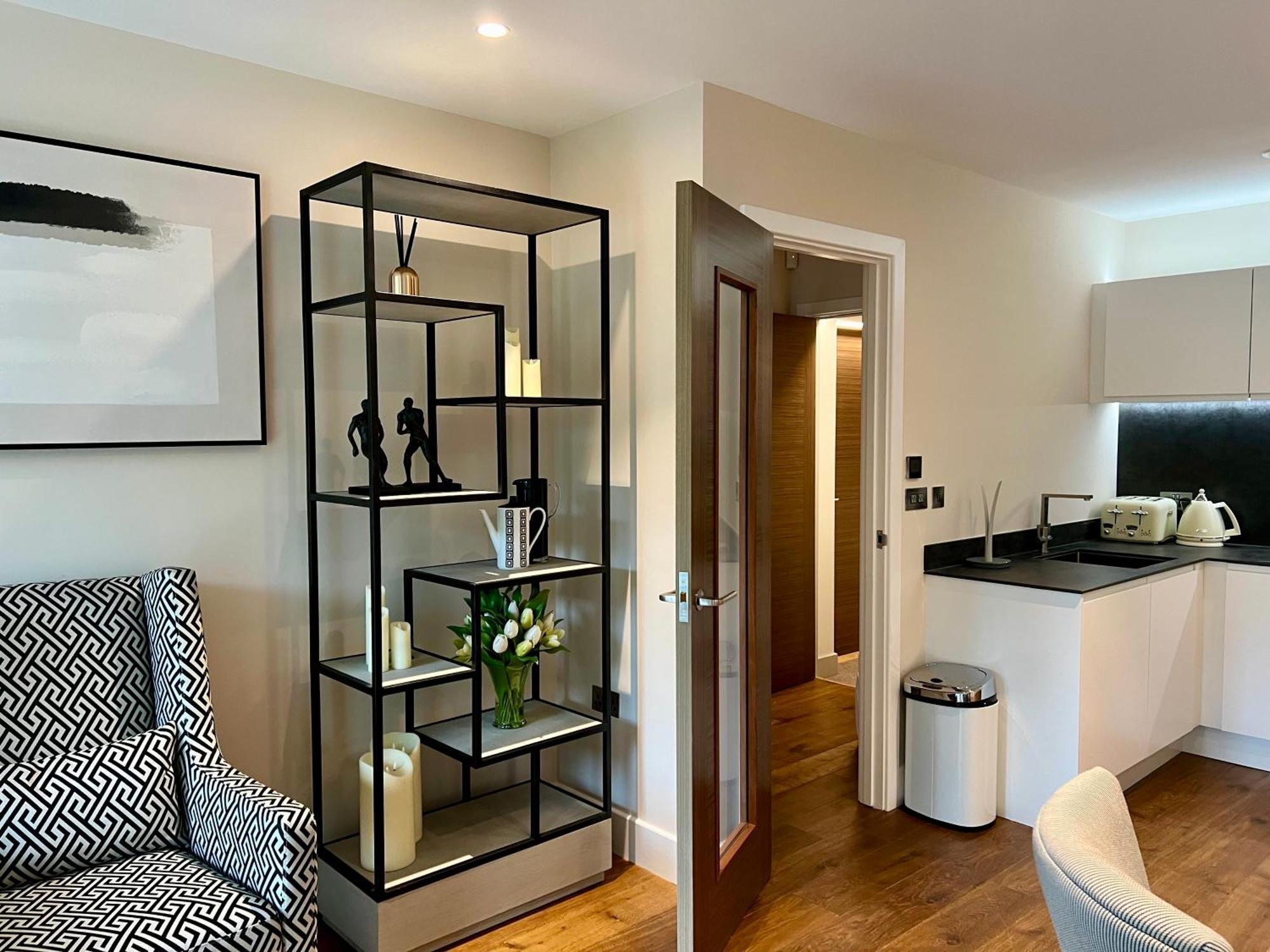 Apartamento The Noir Blanc Retreat At Ryedale House York Exterior foto